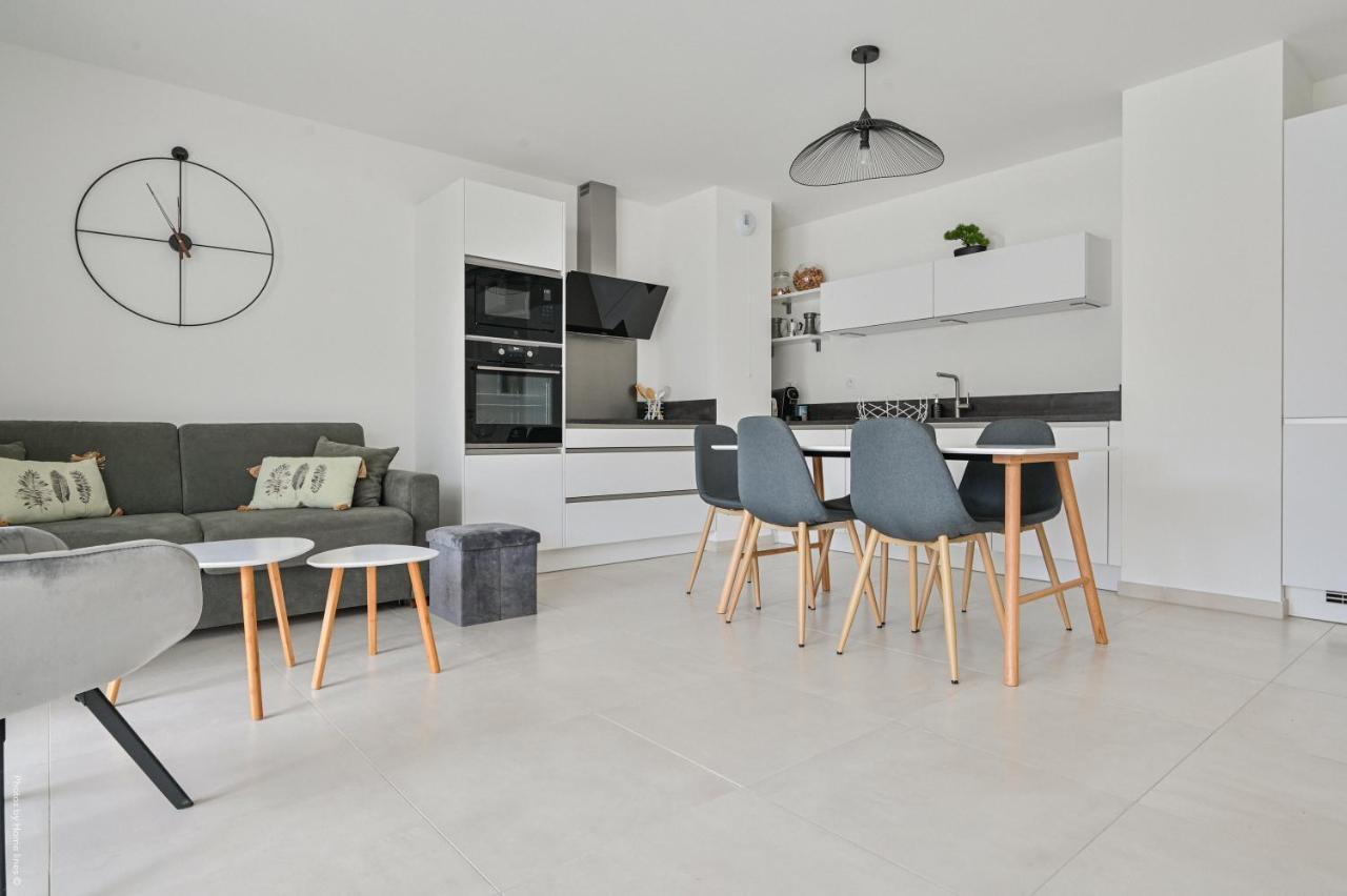 T4 Neuf - Jardin-Terrasse Et Piscine - Acces Direct Plages Et Centre Village - App C 12 Saint-Cyr-sur-Mer Kültér fotó